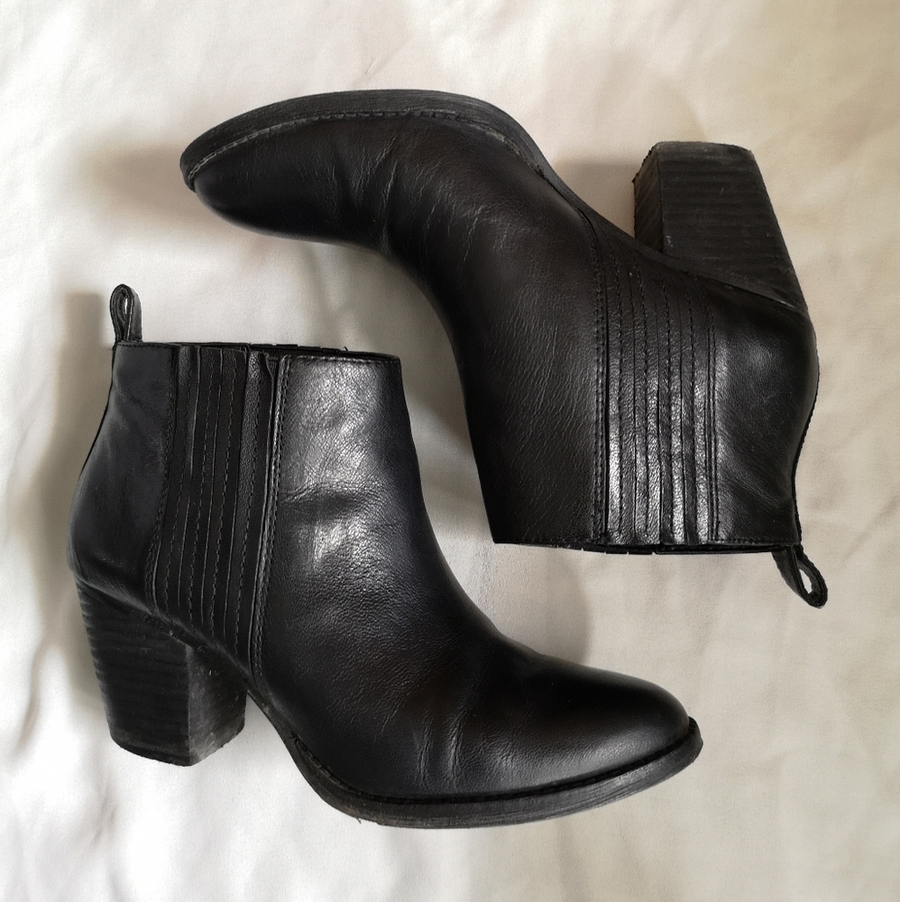 Nine West Women's Black Leather Booties